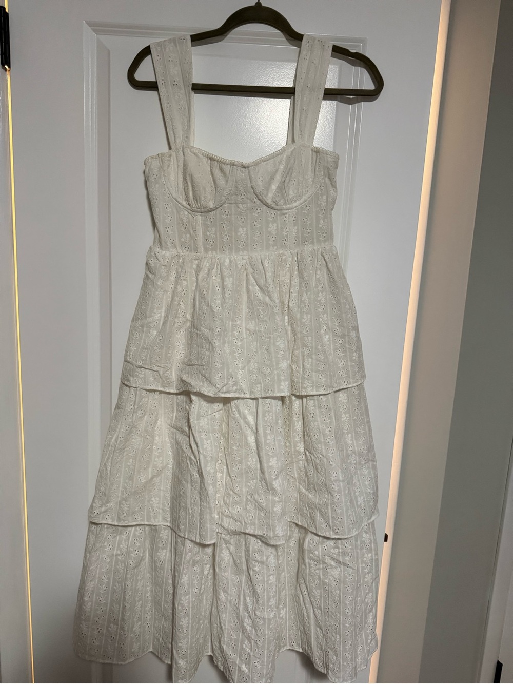 WEWOREWHAT White Eyelet Tiered Maxi Dress